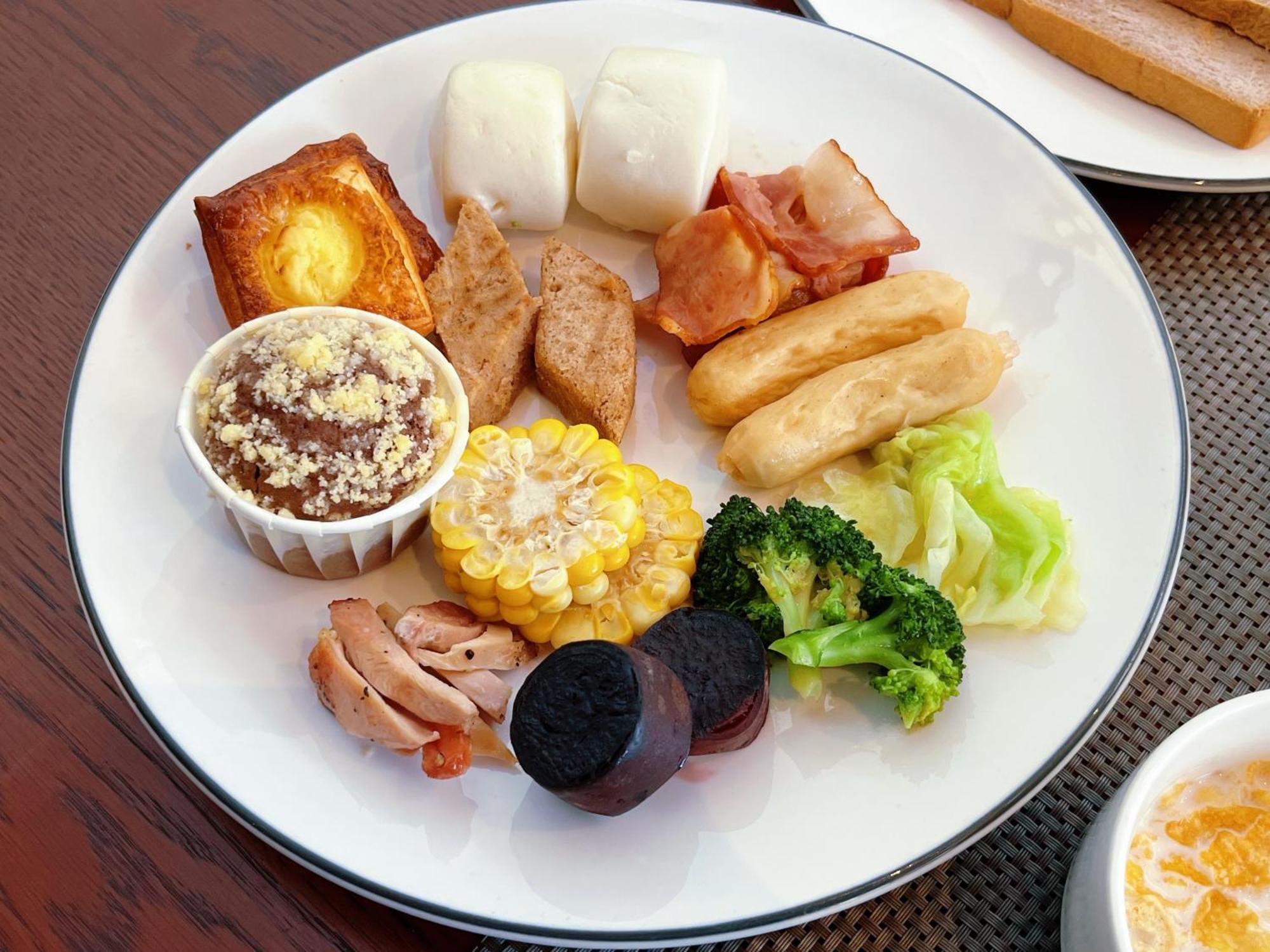 Hilton Garden Inn Shangri-La Ngoại thất bức ảnh